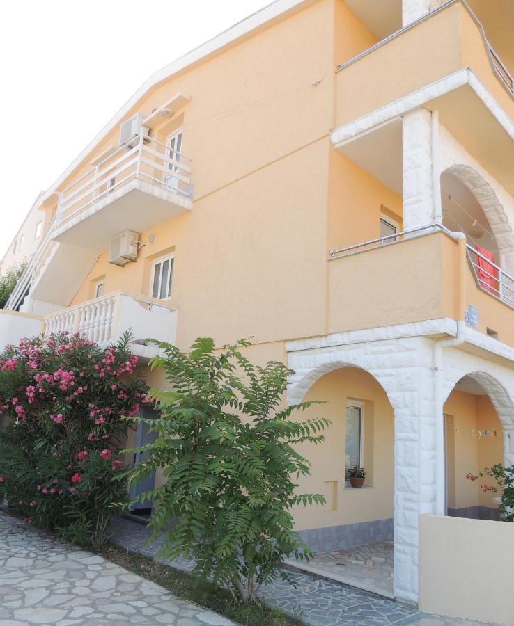 Apartman Husic Pag Town Kültér fotó