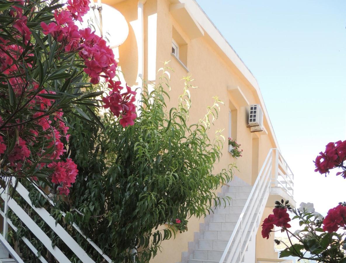 Apartman Husic Pag Town Kültér fotó
