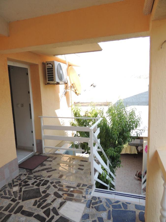 Apartman Husic Pag Town Kültér fotó
